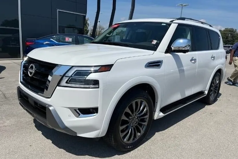 2024 Nissan Armada Platinum photo 1
