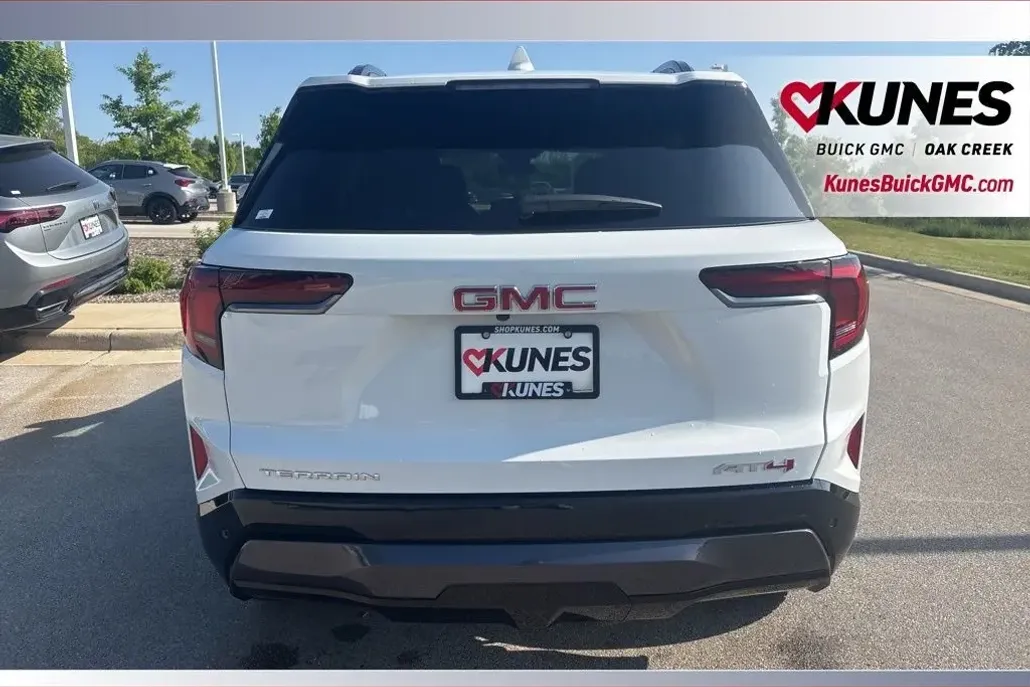 2026 Gmc Terrain AT4 photo 1