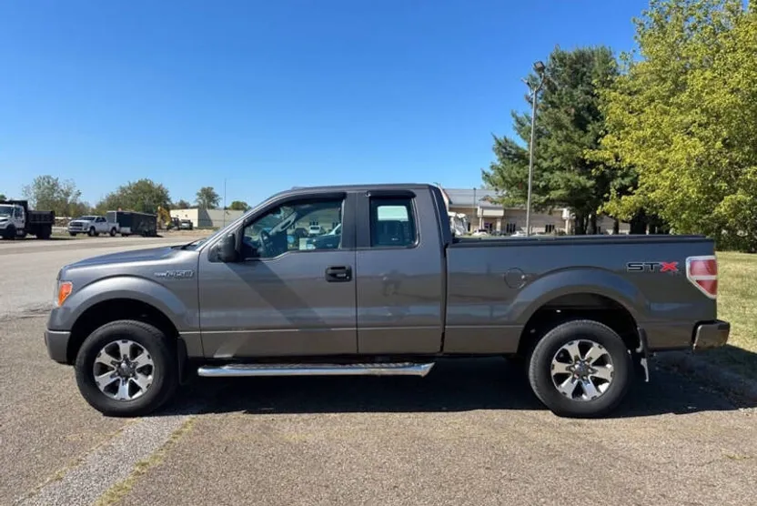 2013 Ford F-150 photo 1