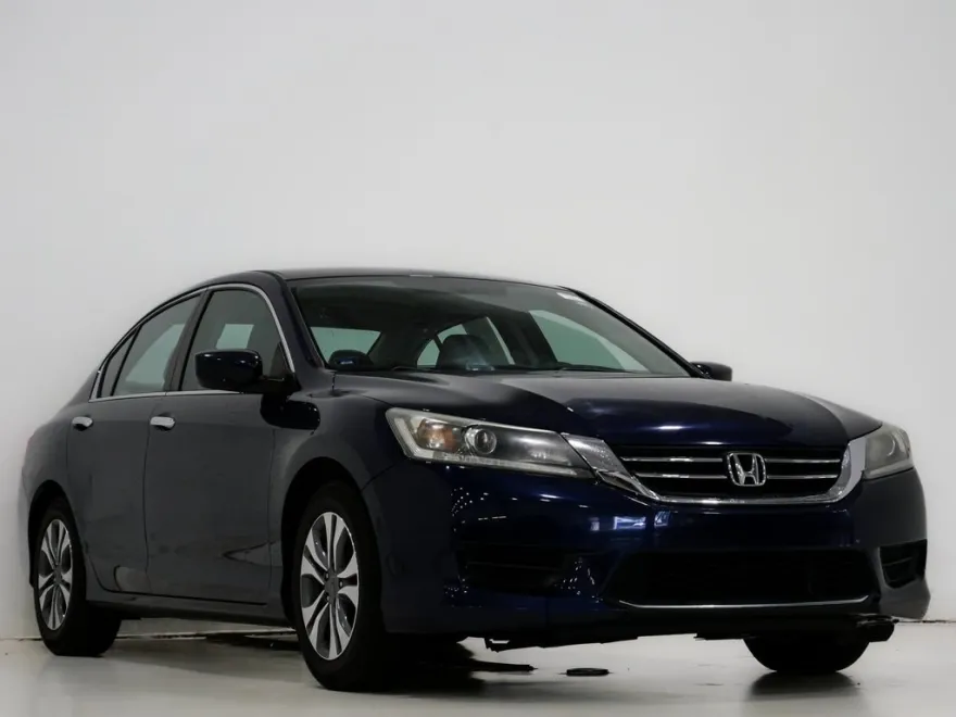 2015 Honda Accord LX photo 1