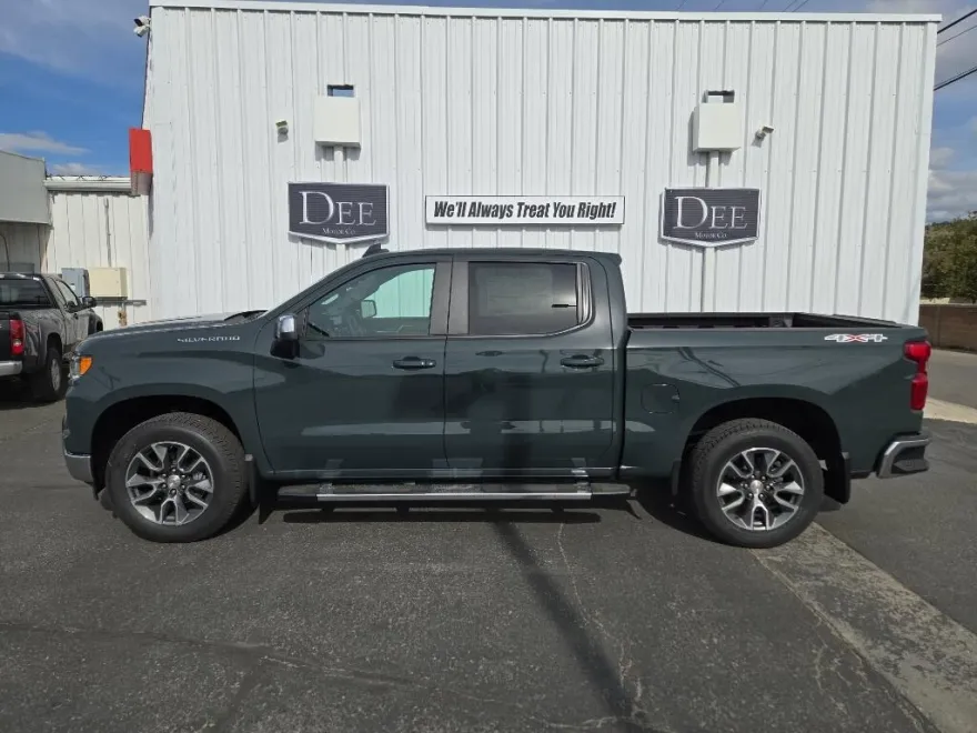 2025 Chevrolet Silverado LT photo 1
