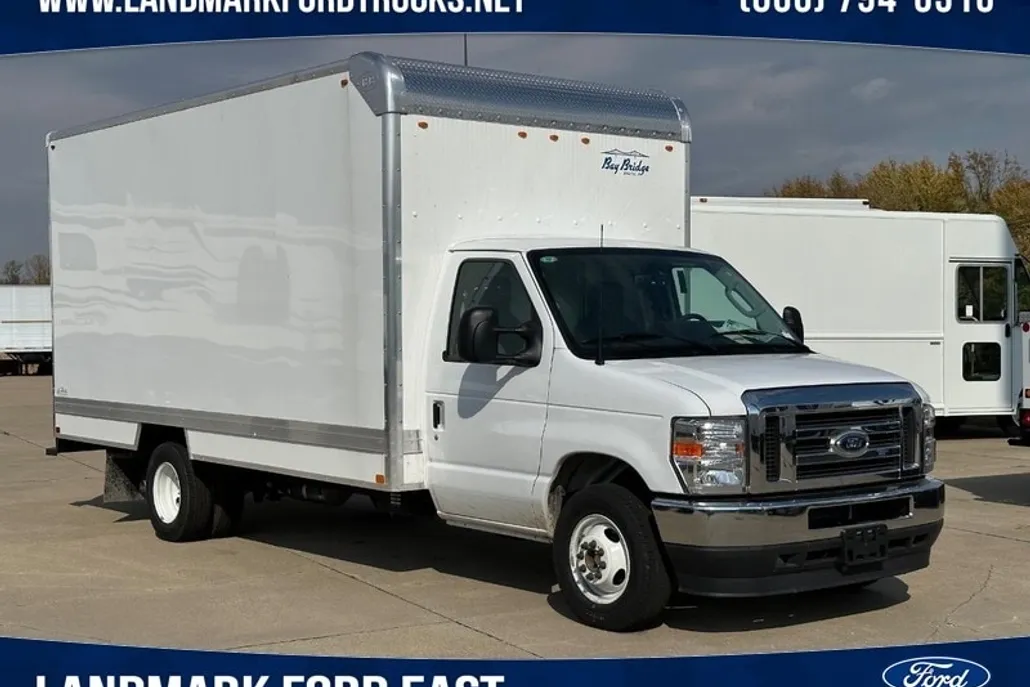 2024 Ford E-350 photo 1