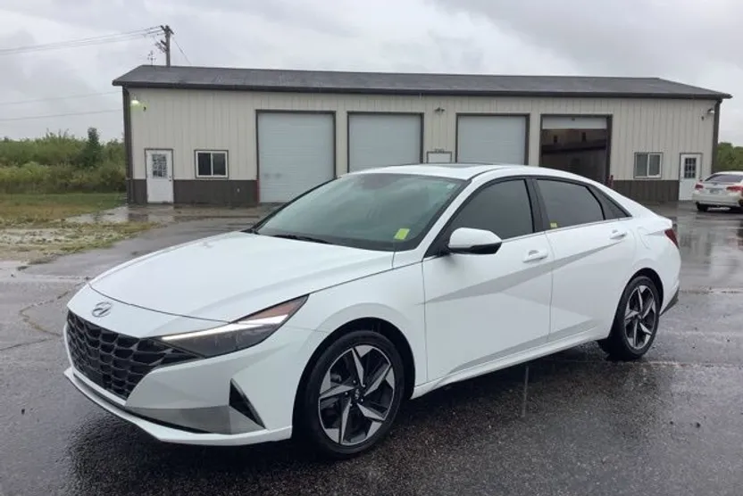 2023 Hyundai Elantra Hybrid Limited photo 1