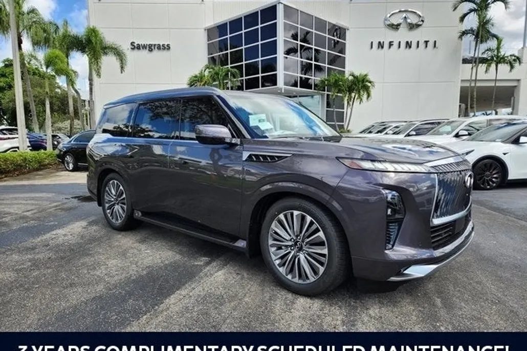 2025 Infiniti QX80 Luxe photo 1