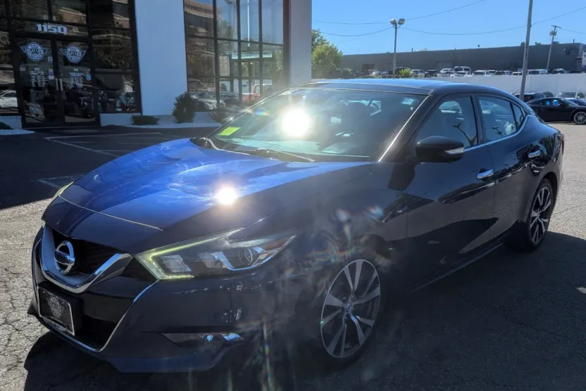 2016 Nissan Maxima Platinum photo 1