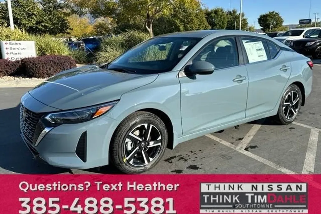2025 Nissan Sentra SV photo 1
