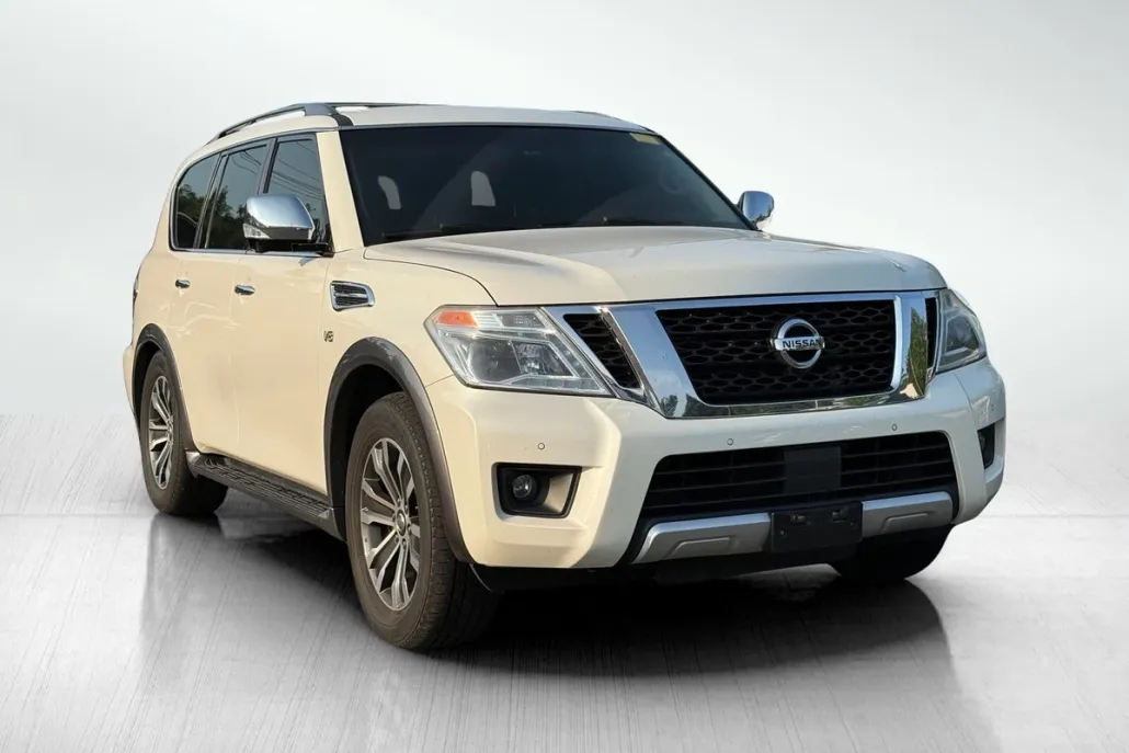 2017 Nissan Armada SL photo 1