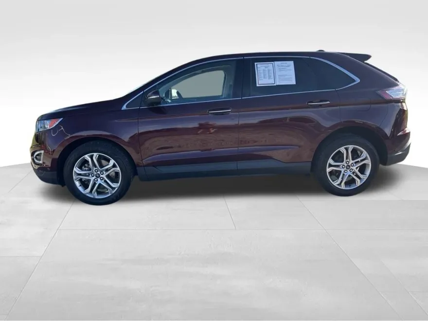 2018 Ford Edge Titanium photo 1
