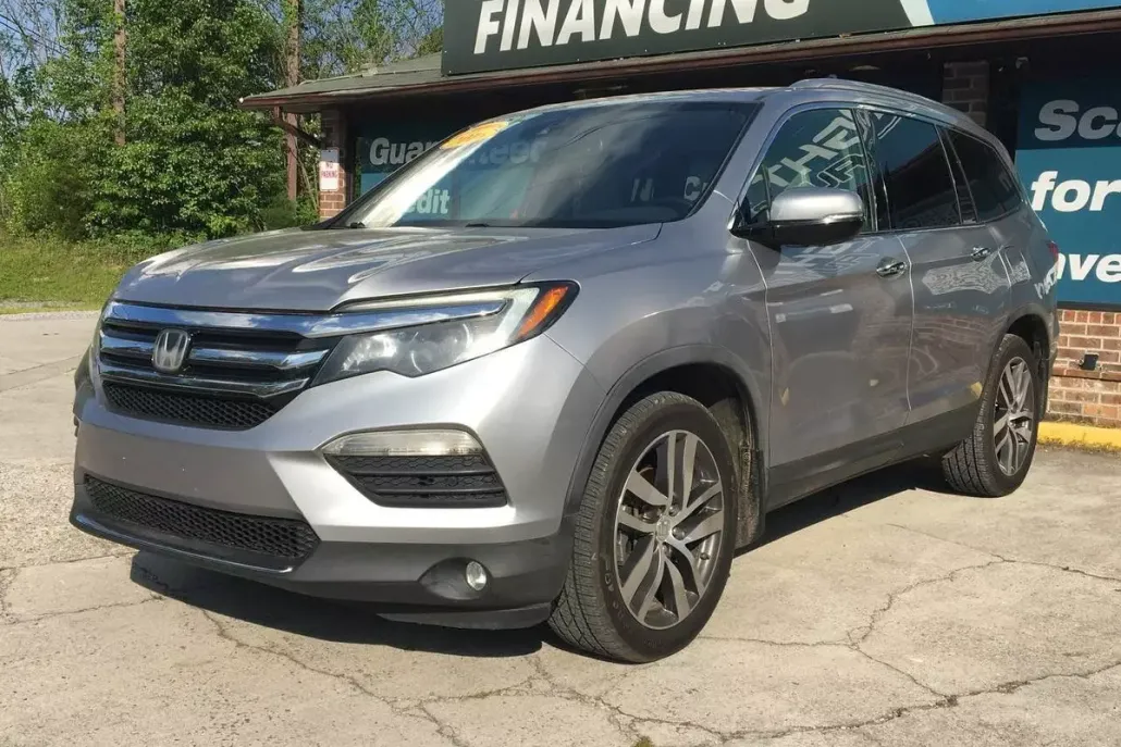 2016 Honda Pilot Touring photo 1