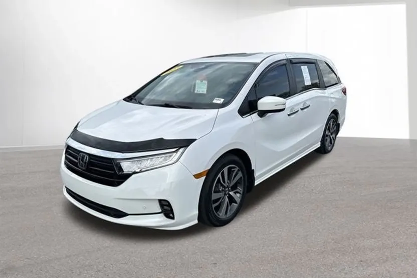 2023 Honda Odyssey Touring photo 1