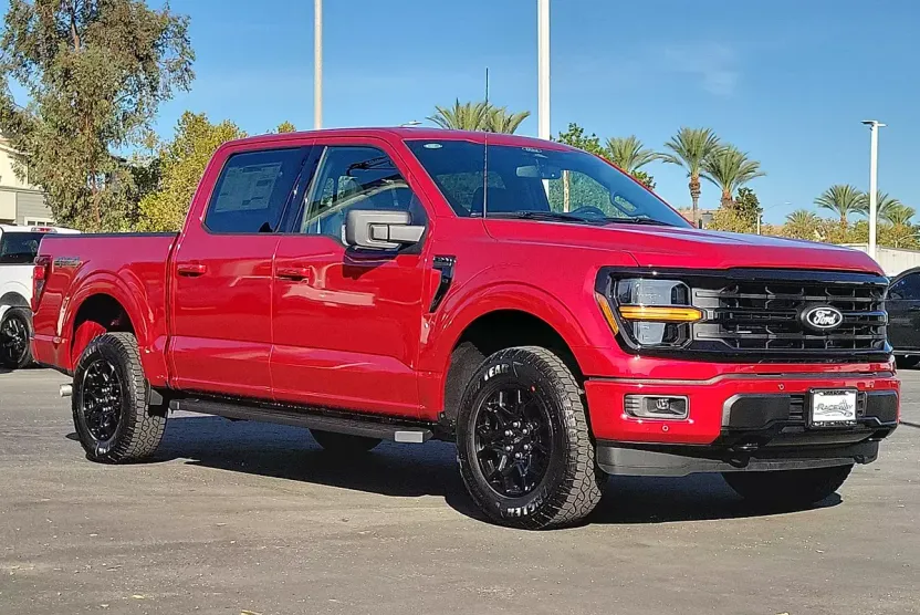 2025 Ford F-150 XLT photo 1