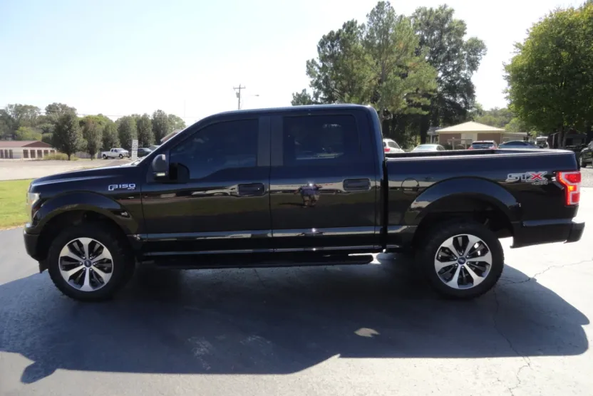 2019 Ford F-150 XL photo 1