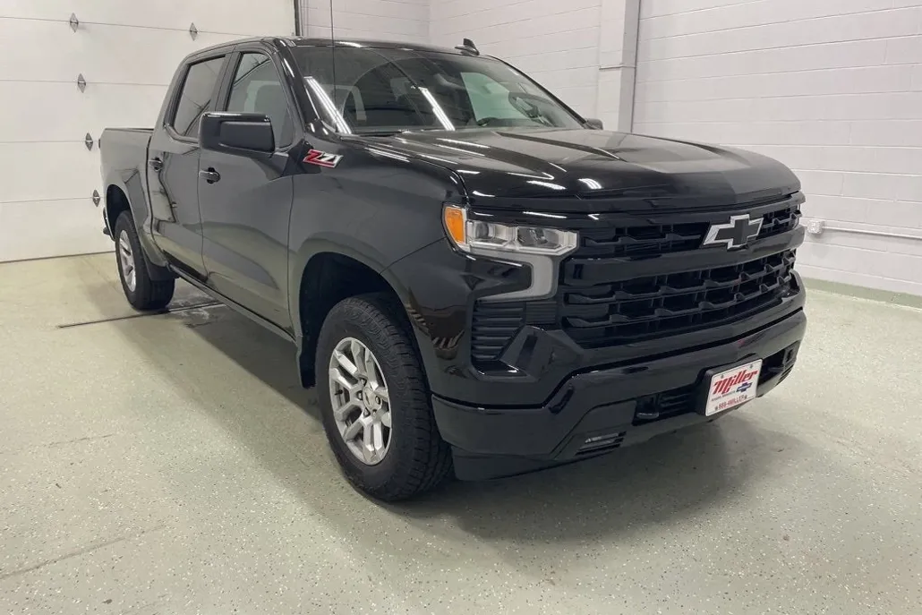 2026 Chevrolet Silverado 1500 RST photo 1