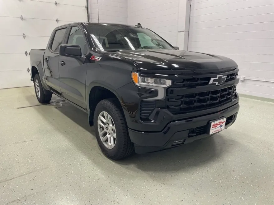 2026 Chevrolet Silverado 1500 RST photo 1