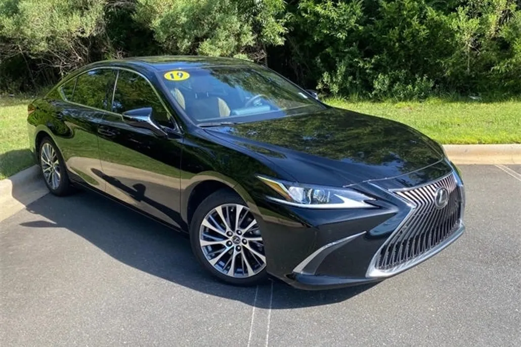 2019 Lexus ES 350 photo 1