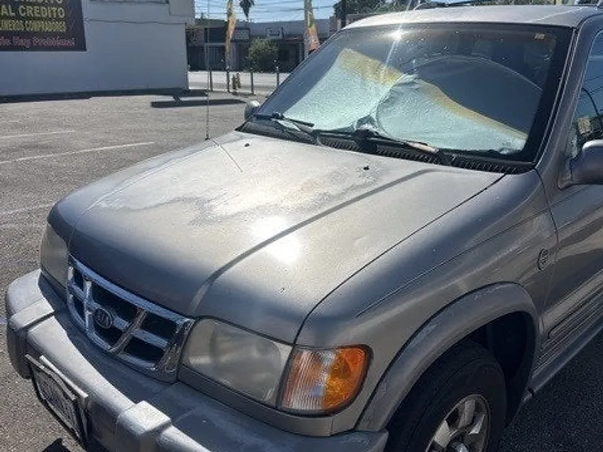 2001 Kia Sportage EX photo 1