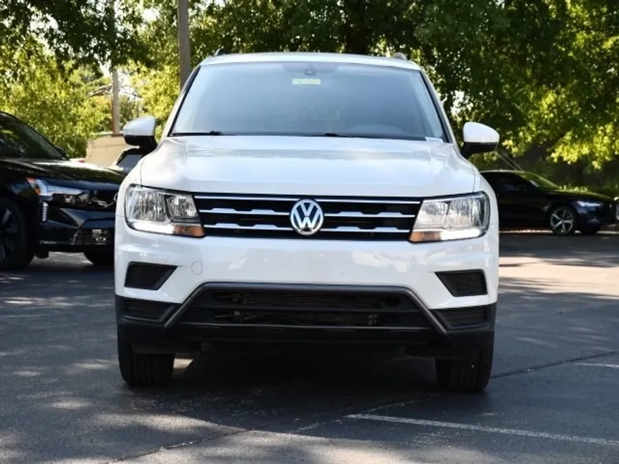 2021 Volkswagen Tiguan SE photo 1