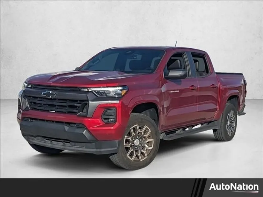 2023 Chevrolet Colorado LT photo 1