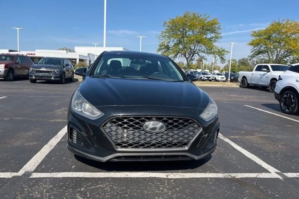 2019 Hyundai Sonata SEL photo 1