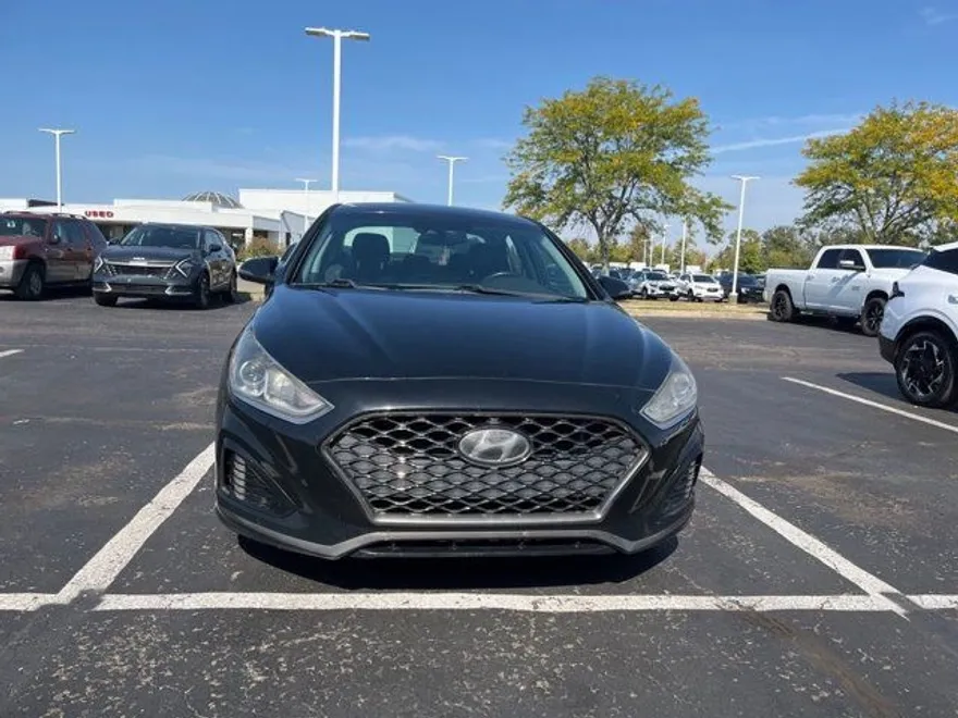 2019 Hyundai Sonata SEL photo 1