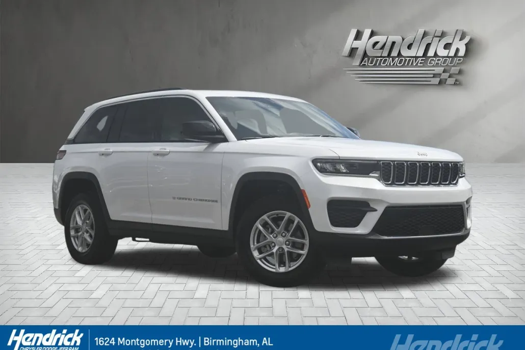 2025 Jeep Grand Cherokee Laredo photo 1