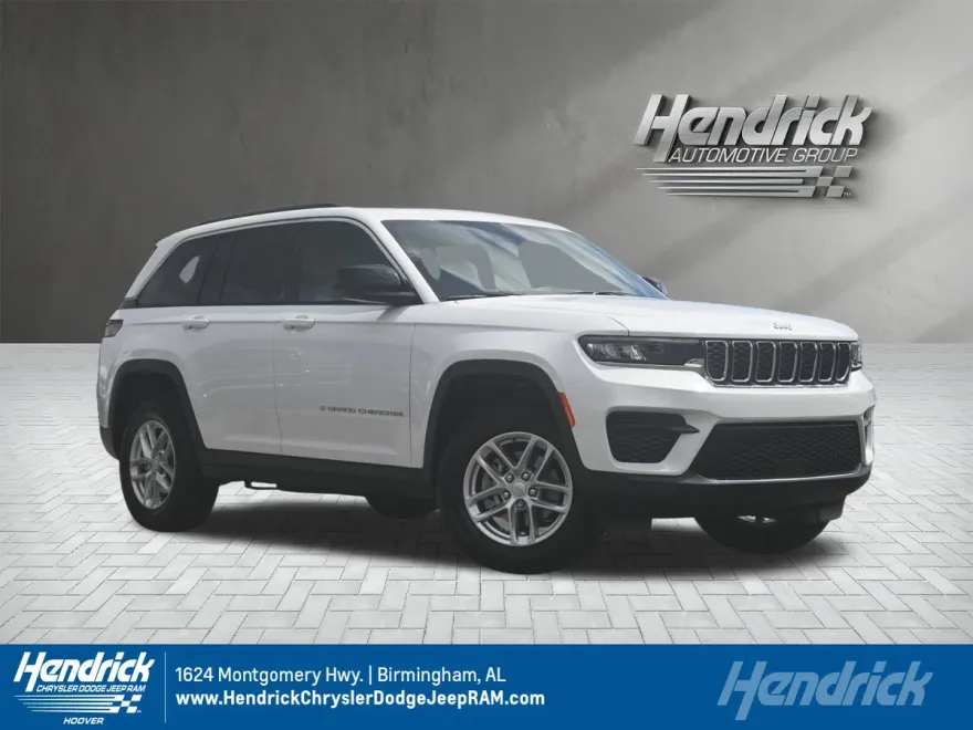 2025 Jeep Grand Cherokee Laredo photo 1