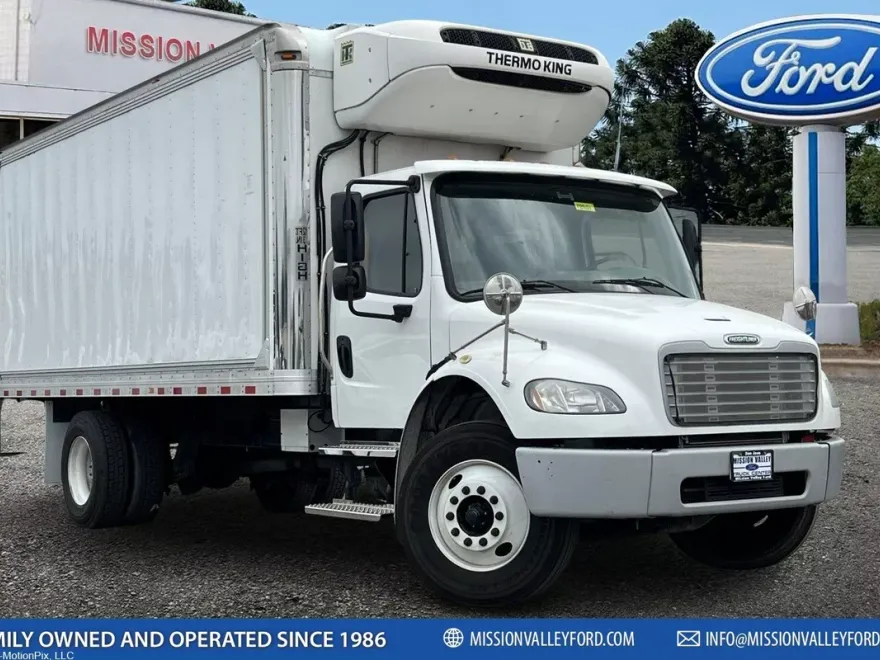 2018 Freightliner M2 106 Medium Duty photo 1