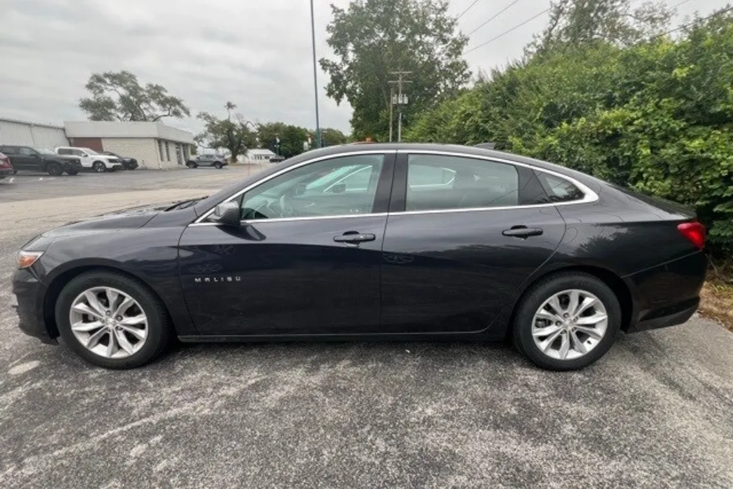 2023 Chevrolet Malibu 1LT photo 1