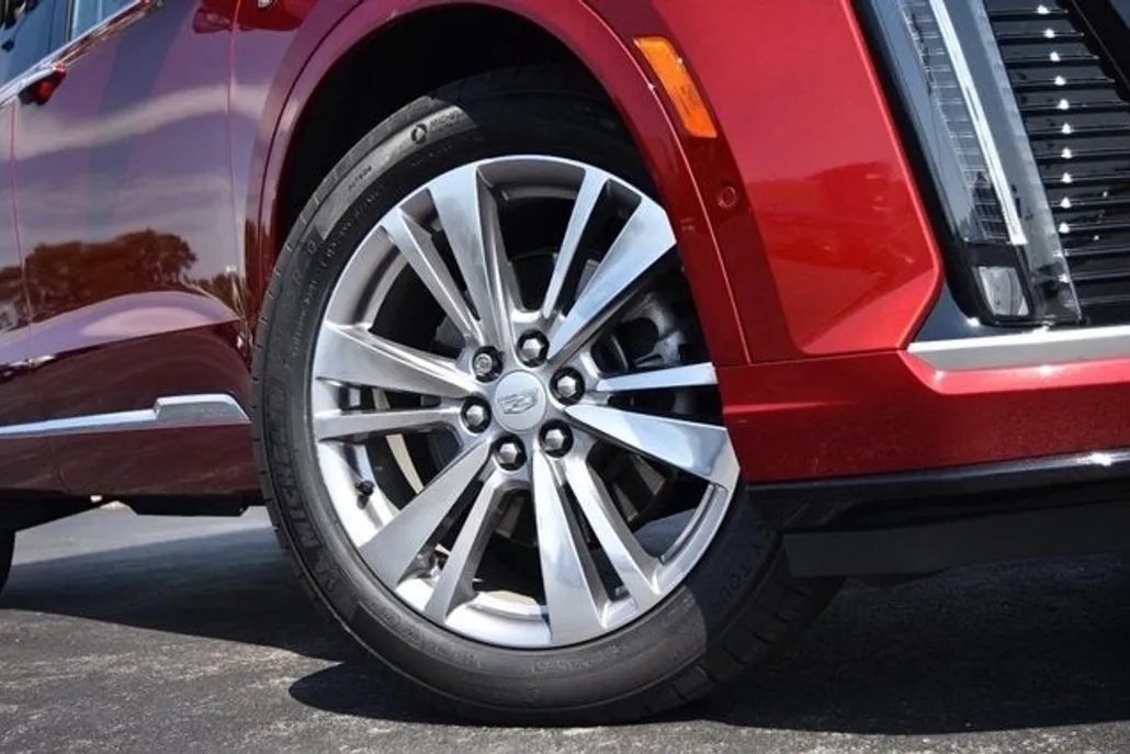 2024 Cadillac XT6 Premium Luxury photo 1