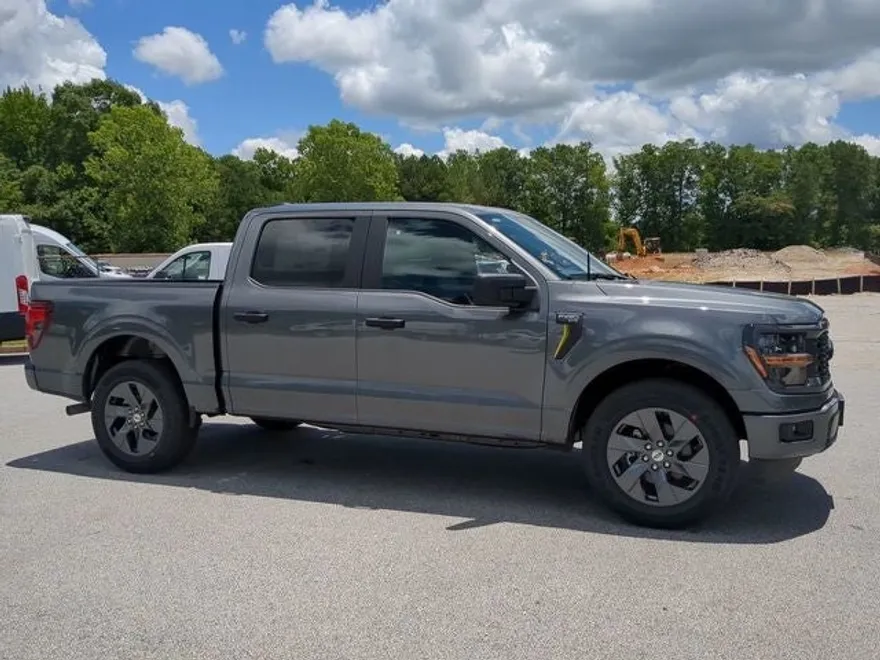 2025 Ford F-150 STX photo 1