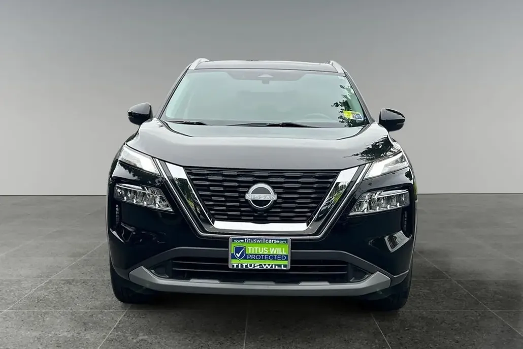 2023 Nissan Rogue SV photo 1
