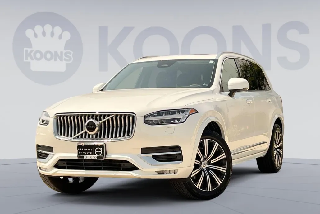 2024 Volvo XC90 B5 Core photo 1