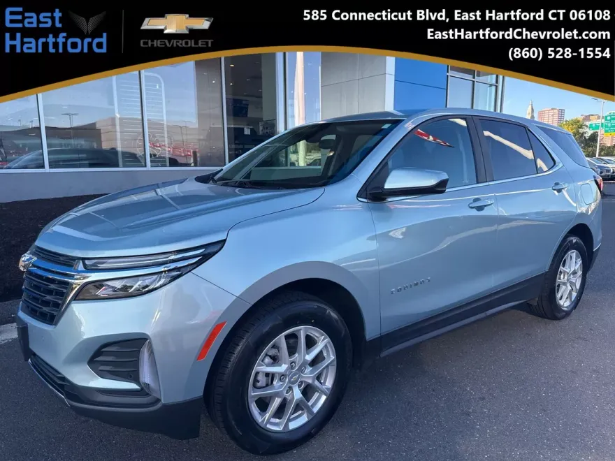 2022 Chevrolet Equinox LT photo 1