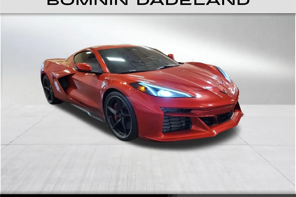 2025 Chevrolet Corvette E-Ray 2LZ photo 1