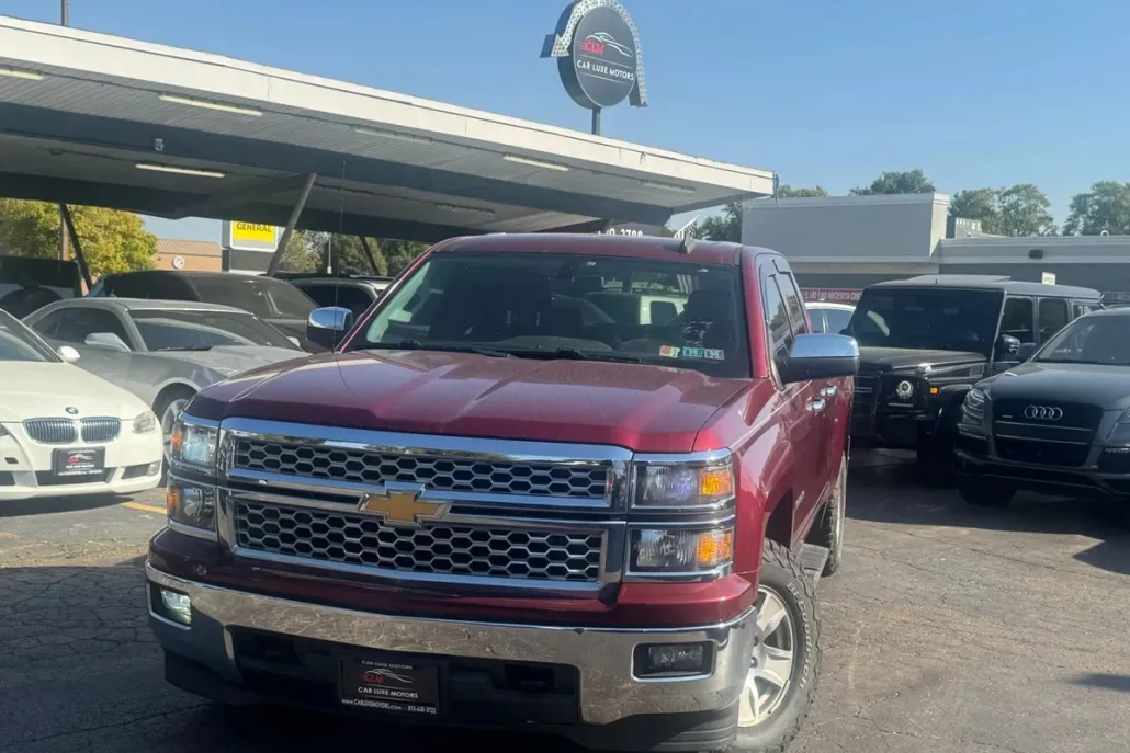 2015 Chevrolet Silverado 1500 LT photo 1