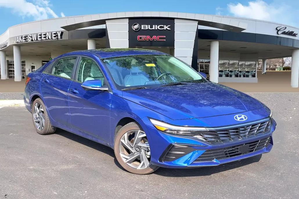 2024 Hyundai Elantra Limited photo 1