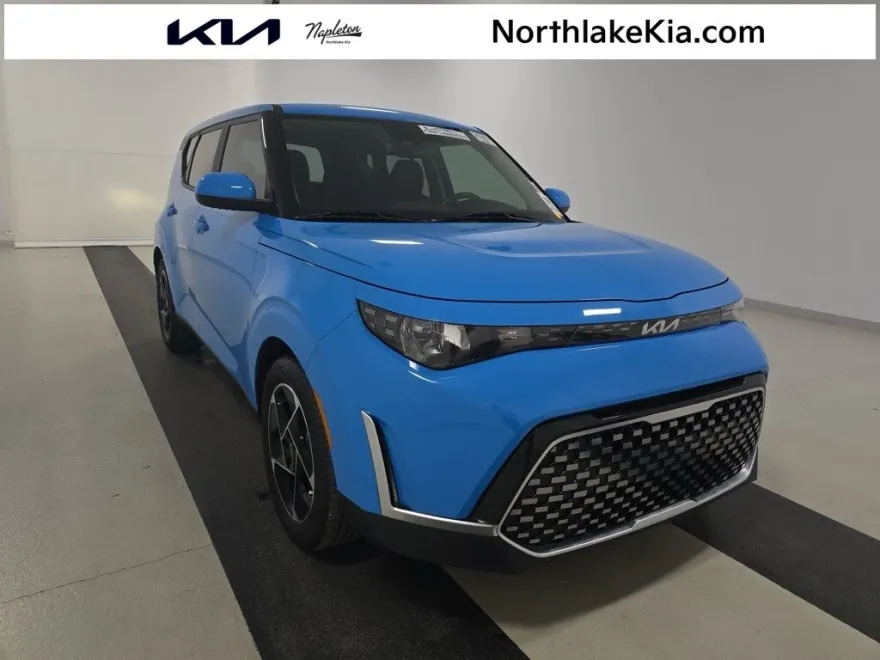 2024 Kia Soul EX photo 1