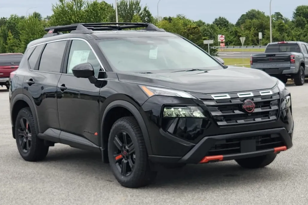 2026 Nissan Rogue SV photo 1