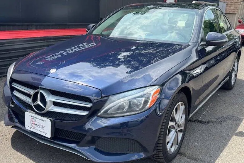 2017 Mercedes Benz C 300 4MATIC photo 1