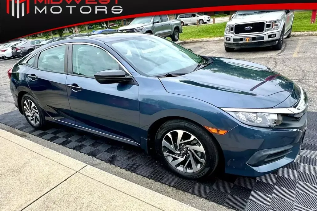2017 Honda Civic EX photo 1