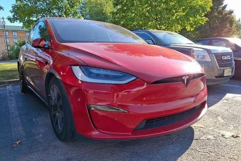2023 Tesla Model X photo 1