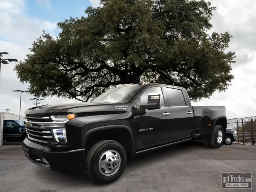 2022 Chevrolet Silverado 3500HD High Country photo 1