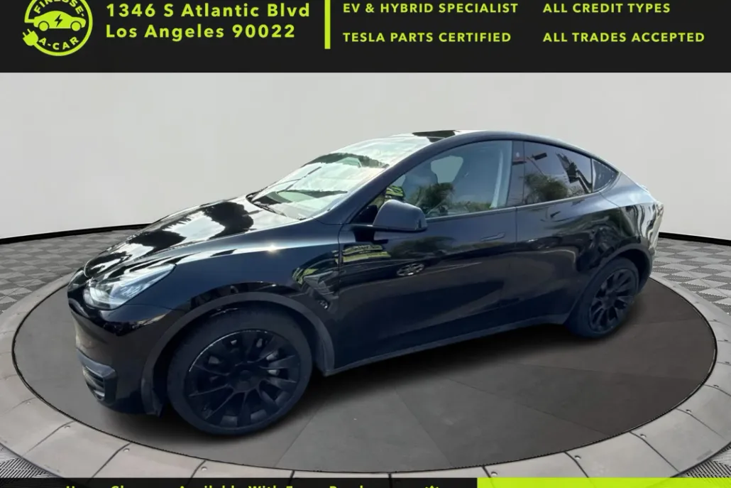 2023 Tesla Model Y Long Range photo 1