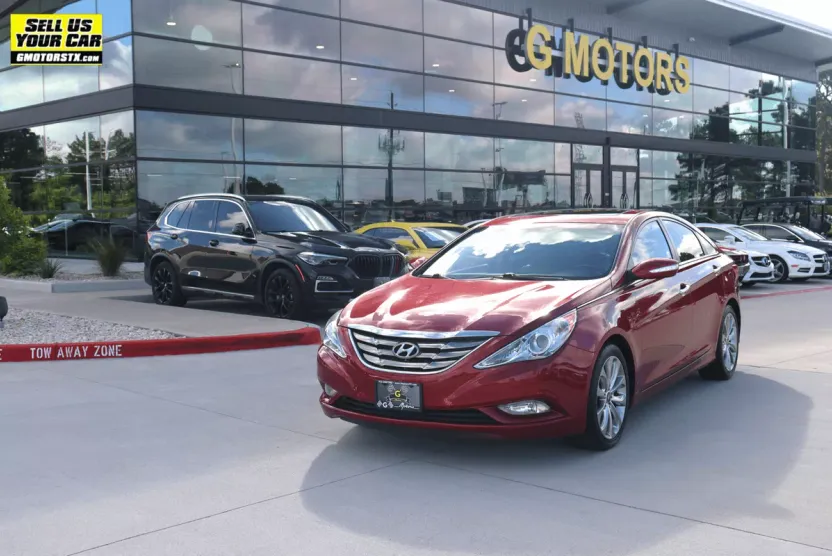 2011 Hyundai Sonata SE photo 1
