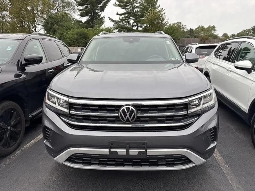 2023 Volkswagen Atlas SEL photo 1