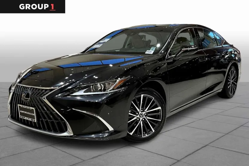 2025 Lexus ES 300h photo 1