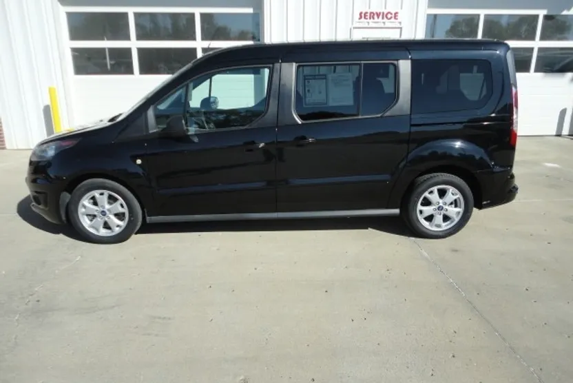 2014 Ford Transit XLT photo 1