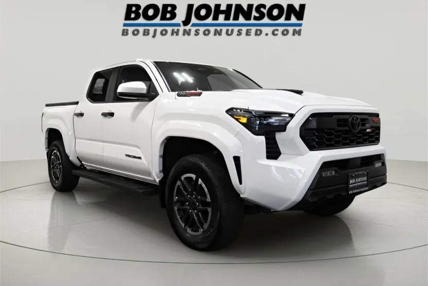 2024 Toyota Tacoma TRD Sport 4x4 photo 1