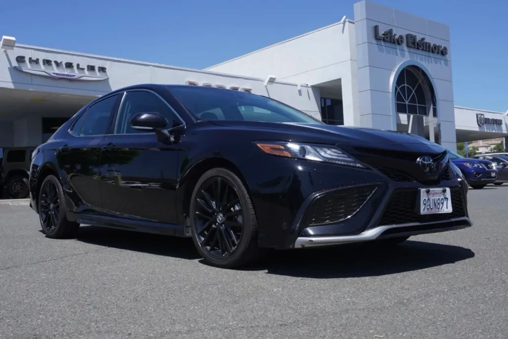 2023 Toyota Camry XSE photo 1