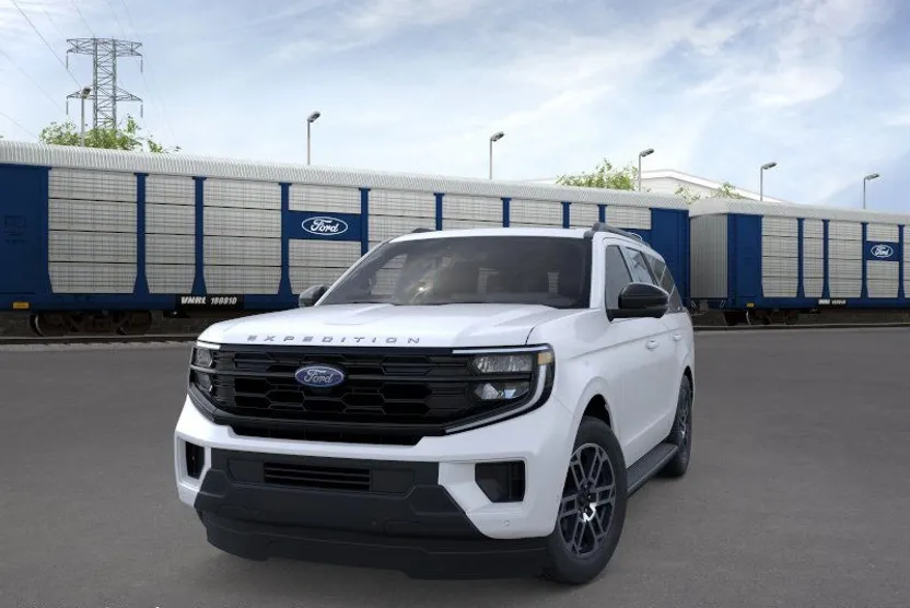 2025 Ford Expedition photo 1